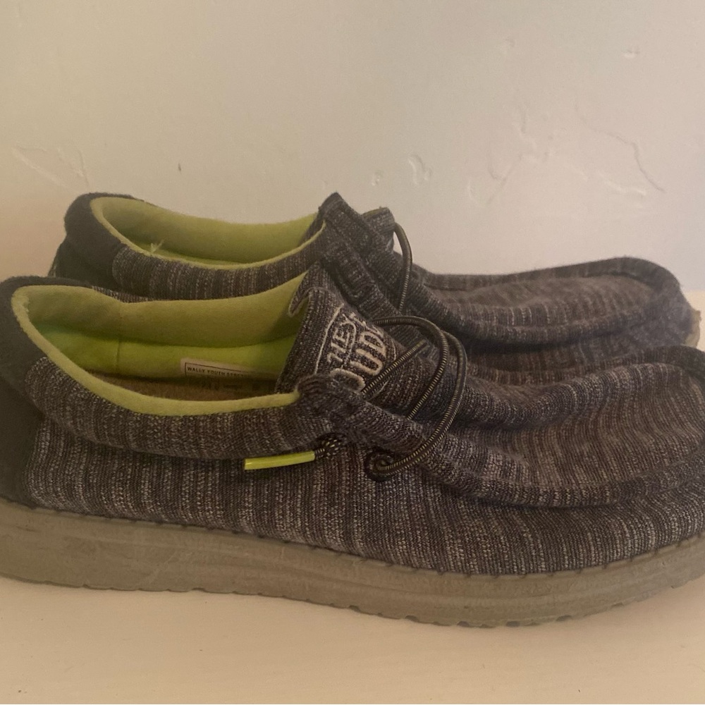 Hey Dude Gray Knit Slip-On Loafers with Lime Inner - Size 5